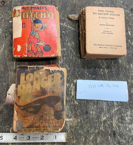 Vtg Lot Little Big books Disney Pinocchio Lone Ranger Trail squaw gulch Western!