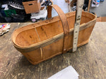 Vtg Little 2 pintes Fruit Basket Wood slat J Lepold Ontario Farm Antique Handle