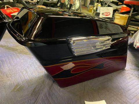 2011 Left SAddlebag Harley Ultra Classic CVO Black Ember Rio Red Flame FLHTCUSE6