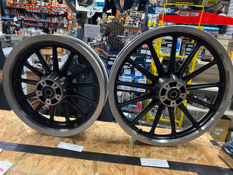 Dyna Low Rider Mag Wheels 3/4 00^ Sealed 16 19 13 spoke Street Bob Sportster FXD