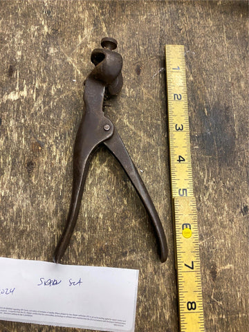 Vtg cast Hand Saw Set Hand Tool antique cross cut Straightens the Teeth
