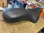 Mustang Day Tripper Seat Harley Sportster 883c 1200c Custom 4.5 Tank 76375 2004^