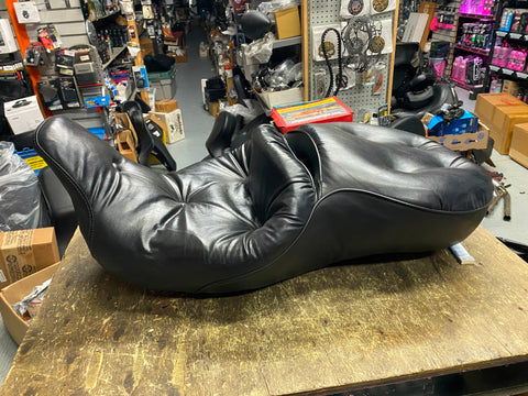 Stock Seat Harley Touring FLH Ultra Classic 1997-07 Factory Pillow Bagger Glide!