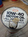 Vtg Hills Motor Oil 10W 40 All Weather Gas Station Man Cave 1 Qt Cardboard Can