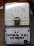 Vtg Accurate Instrument Model 101 AC Expanded Scale Voltmeter USA Original Box!
