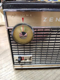 Vtg Zenith Royal 710LK AM Portable Radio Parts/Repair Lot