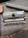 Vtg Valet Auto Strop Single Edge Safety Razor w/Tin Box & Blades Made In NY USA