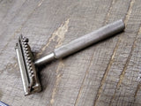 Vtg Valet Auto Strop Single Edge Safety Razor w/Tin Box & Blades Made In NY USA