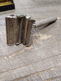 Vtg Valet Auto Strop Single Edge Safety Razor w/Tin Box & Blades Made In NY USA