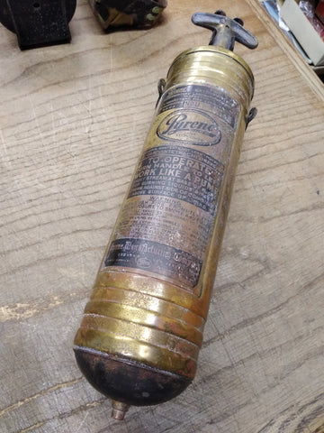 Vtg Antique Brass Pyrene Manufacturing Fire Extinguisher w/Wall Bracket EMPTY!