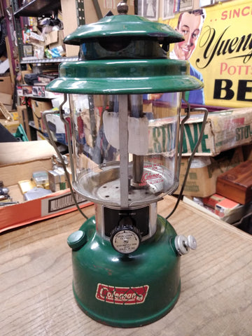 Vtg 1978 Green Coleman Double Mantle Gas Camping Lantern Model 220J Good Shape!