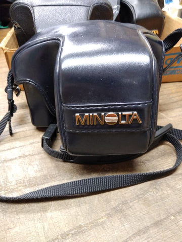 Vtg Minolta 5000 AF Maxxum 35mm SLR Film Camera 28 70mm lens Shutter Works