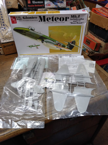 Vtg NOS AMT Gloster Meteor Mk.1 RAF Fighter Jet 1:48 Scale Plastic Model Kit