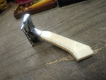 Vtg 1950's Gem Featherweight Single Edge Safety Razor Plastic Handle Made In USA