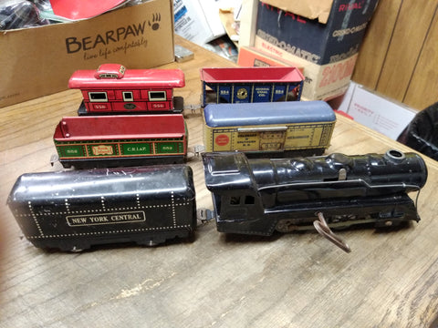 Vtg MARX Tin Locomotive Train Set Wind Up Motor 5 Cars w/Key Working Motor Bell!