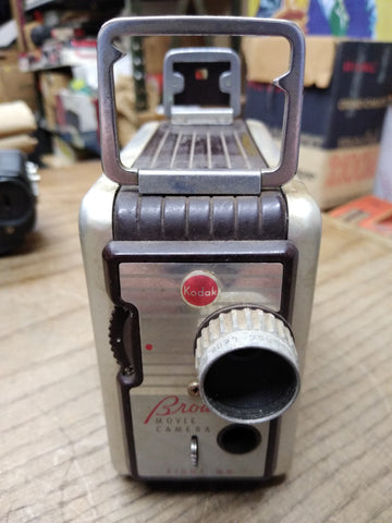 Vtg Kodak Brownie 8mm Film Home Movie Camera w/Working Manual Wind Up