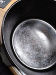 Vtg Griswold Cast Iron 310 Tite Top Dutch Oven #10 Flat Biscuit Lid 3 Leg #1