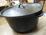 Vtg Griswold Cast Iron 310 Tite Top Dutch Oven #10 Flat Biscuit Lid 3 Leg #2