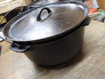 Vtg Griswold Cast Iron 310-A Tite Top Dutch Oven #10 Flat Biscuit Lid 3 Leg #3