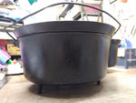 Vtg Griswold Cast Iron 310-A Tite Top Dutch Oven #10 Flat Biscuit Lid 3 Leg #3