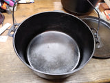 Vtg Griswold Cast Iron 310-A Tite Top Dutch Oven #10 Flat Biscuit Lid 3 Leg #3