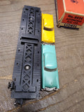 Vtg O Gauge Lionel Train 6424 Automobile Flat Car w/Green & Yellow Cars Orig Box