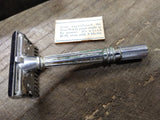 Vtg GEM Micromatic TTO Safety Razor with Bakelite Travel Box Made In The USA!