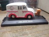 Vtg Road Champ Diecast 1950 Divco Graham Co Milk Truck w/Milk Crates Display Box