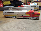 Vtg Right Of Way 5500 Santa Fe Diesel Locomotive Alco PA Set ABA Toy Train Box!