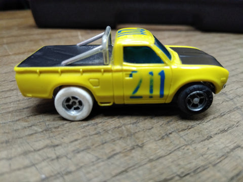 Vtg AFX Aurora HO Scale Slot Car Datsun #211 Baja Yellow Pick Up Truck Works!