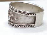 Vtg 925 Sterling Silver Claddagh Ring w/2 Emeralds Size 8.75-9 Made In Ireland!