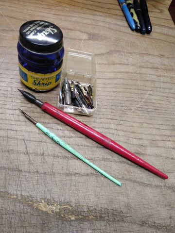 Vtg Calligraphy Dip Pen Ink and Nib Lot Sheaffer Blue Ink 1/4 Full 15 Nibs