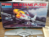 Vtg Monogram P-51D Mustang Fighter Airplane 1/48 Scale Plastic Model Kit #5207