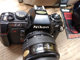 Vtg Nikon N2020 AF 35MM Film Camera Sigma Zoom Master Lens Flash Case Instructio
