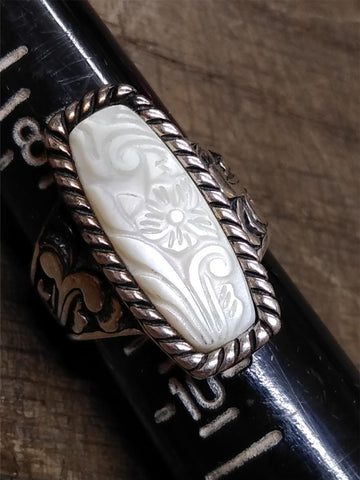 Vtg 925 Sterling Silver Native American Carved MOP Size 9 Ring Tested Beautiful!