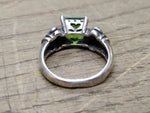 Vtg 925 Sterling Silver Green Peridot Size 8 Ring Very Nice!