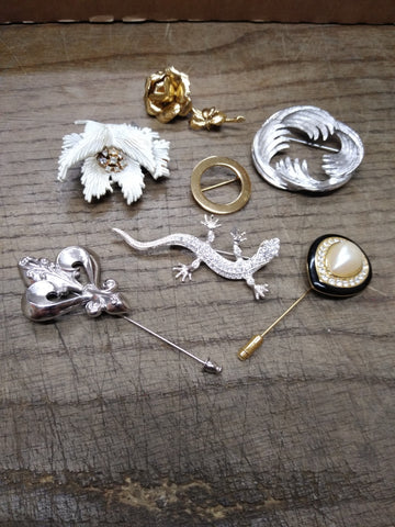 Vtg 7 Pc Brooch Pin Jewelry w/Rhinestones Lot Crown Trifari Pastelli Roman Monet