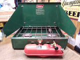 Vtg Coleman Model 425F 2 Burner Gas Fuel Green Portable Camping Stove 1984 USA!