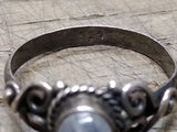Vtg Women's 925 Sterling Silver Ring with 5mm Moonstone Size 7 Nice!