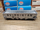 Vtg 4 Pc HO Scale TYCO Lot Silver Streak Caboose Tanker Flat Car Hopper w/Boxes