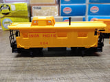 Vtg 4 Pc HO Scale TYCO Lot Union Pacific Caboose & 2 Hoppers Burlington w/Boxes