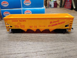 Vtg 4 Pc HO Scale TYCO Lot Union Pacific Caboose & 2 Hoppers Burlington w/Boxes