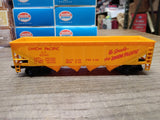 Vtg 4 Pc HO Scale TYCO Lot Union Pacific Caboose & 2 Hoppers Burlington w/Boxes