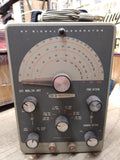 Vtg Heathkit Model IG 102 RF Signal Generator Vacuum Tube No Test Lead Powers On