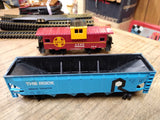 Vtg Bachmann HO Gauge Santa Fe 307 Diesel Engine Train Set Cars Track Boxes Runs