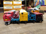 Vtg Bachmann HO Gauge Santa Fe 307 Diesel Engine Train Set Cars Track Boxes Runs