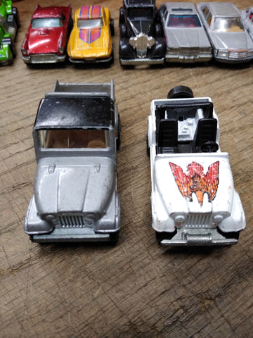 Vtg 2 Pc Hot Wheels Diecast Jeep Truck Lot 1980's CJ7 Scrambler