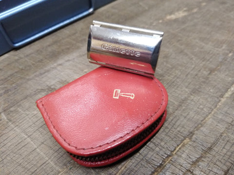 Vtg Gillette 3 Piece Travel Razor with Case Date Code K-2 1965 Great Shape!