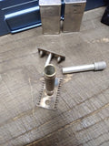 Vtg Gillette 3 Piece Razor w/Case Blades Nov 15 1904 Pat# B945177 Nice Shape!
