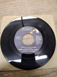 Vtg 6 Pc 45 RPM Record Lot Jimmy Buffett Oak Ridge Boys Bobby Vinton Tony Orland